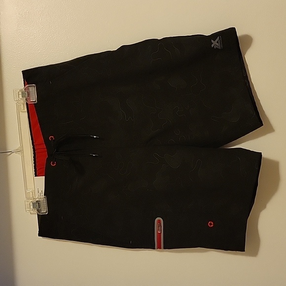 NWT: ZeroXposur Men's Swim Trunks - Picture 1 of 14
